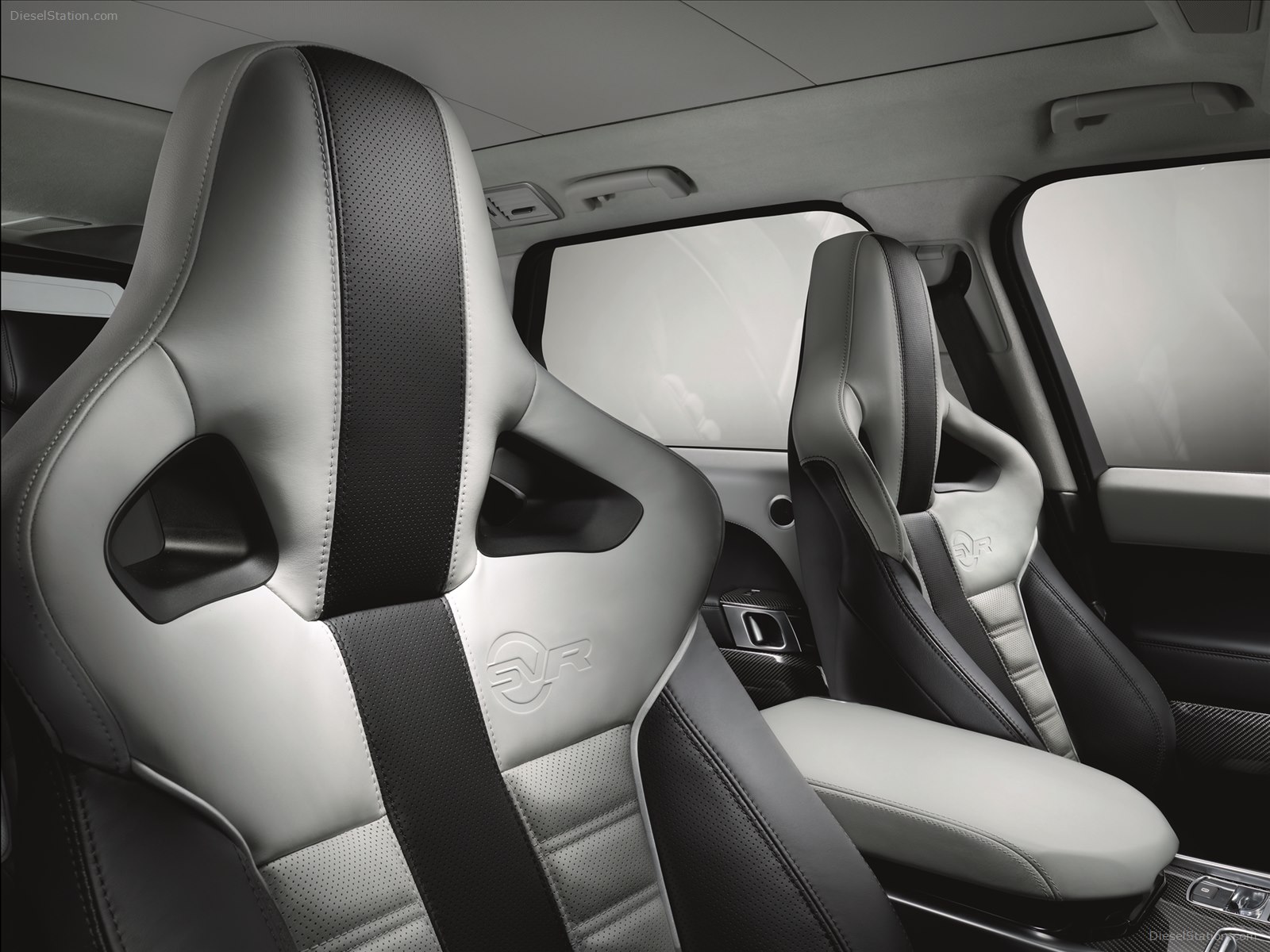 Land Rover Range Rover Sport SVR 2015